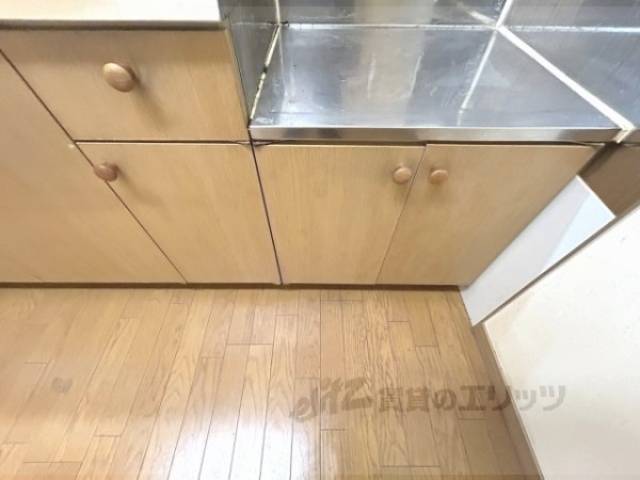 キッチン　下部収納
