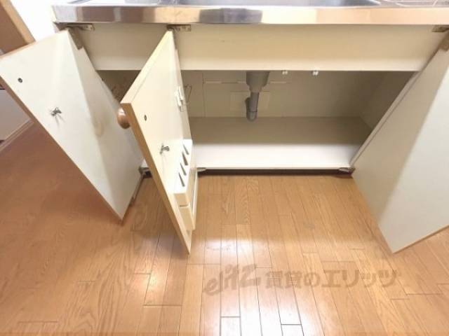 キッチン　下部収納