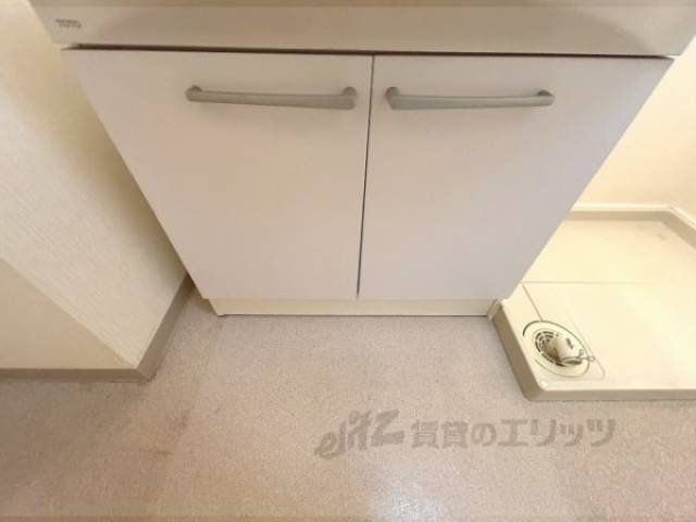 洗面所　下部収納