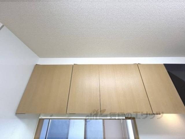 キッチン　上部収納