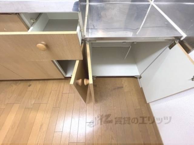 キッチン　下部収納