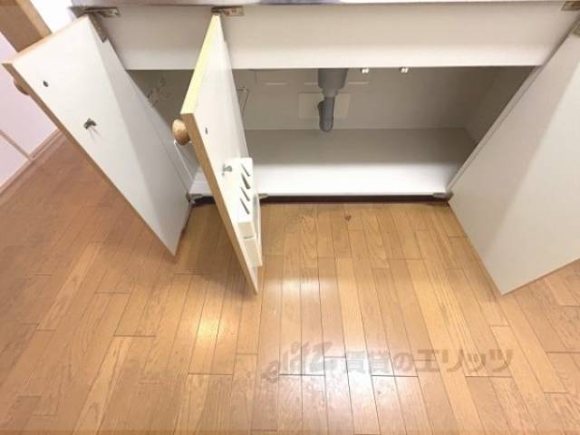 キッチン　下部収納