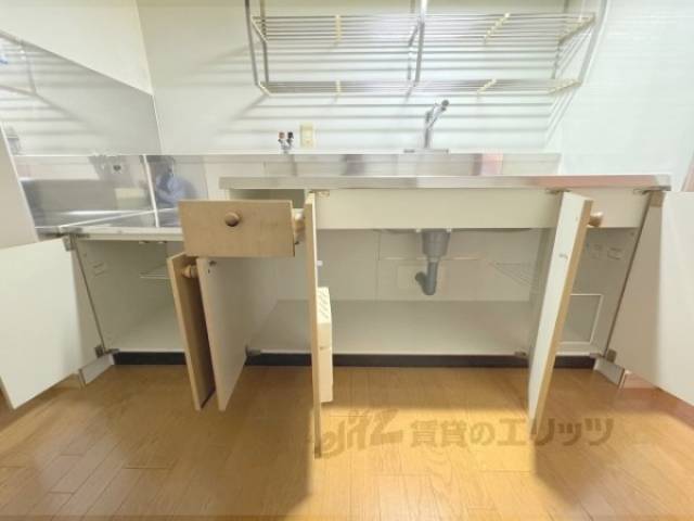 キッチン　下部収納