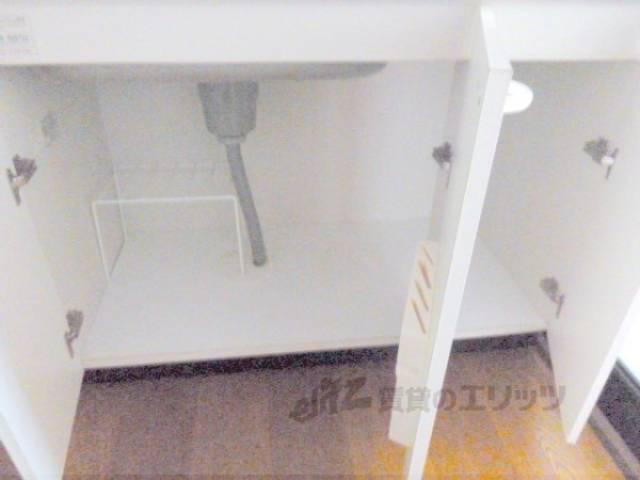 キッチン　下段収納スペースです