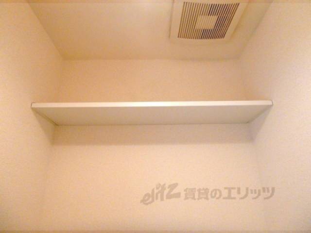 トイレ戸棚