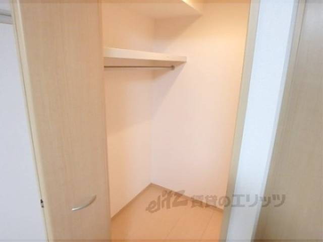 収納　ウォークインクローゼット