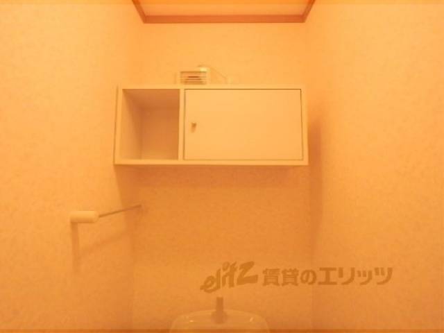 トイレ　収納