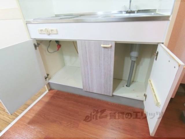 収納　下部収納