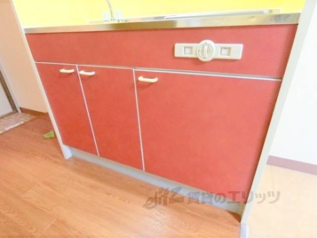 キッチン　下部収納