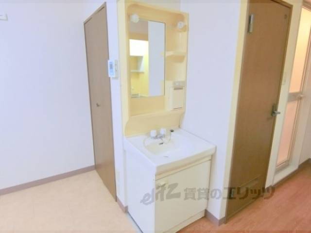 洗面所　独立洗面台