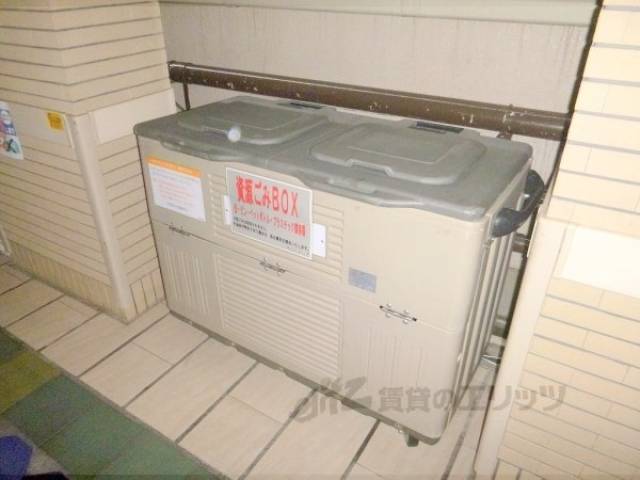 共用部　ダストボックス
