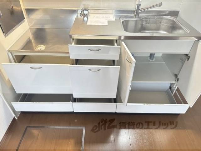 キッチン　収納