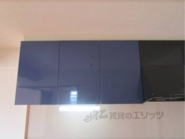 キッチン　上部収納