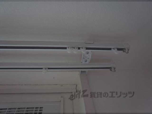 カーテンレール