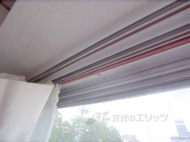 カーテンレール