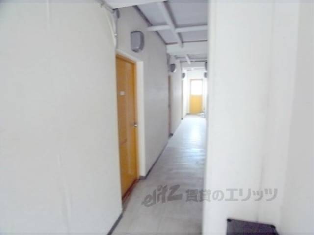 廊下　共用廊下