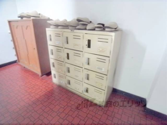 下駄箱　共用下駄箱