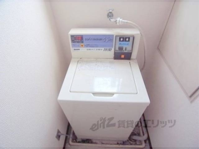 洗濯機置場　共用洗濯機