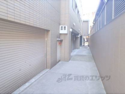 店舗入口通路