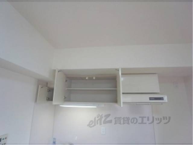 キッチン　収納