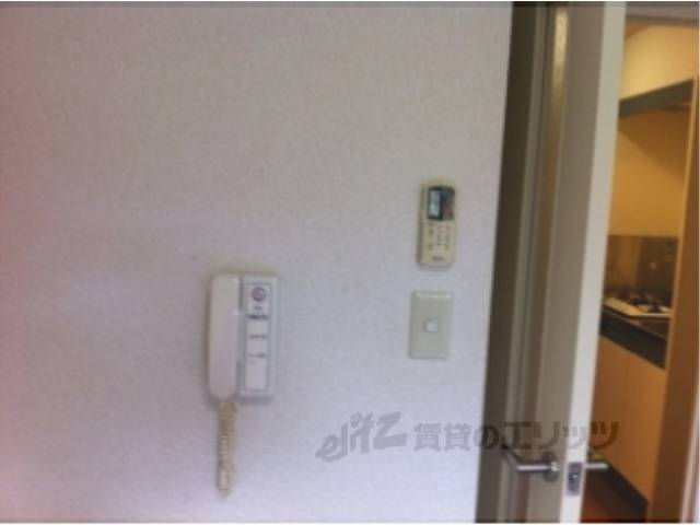 インターホン　オートロック付きです。