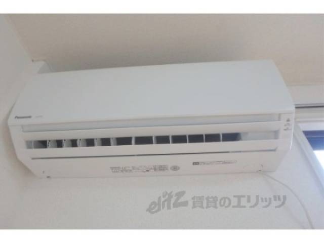 エアコン　エアコン　1基ついています。