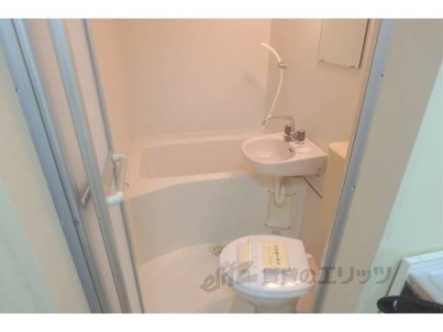 トイレ　お風呂・トイレは一緒のタイプ