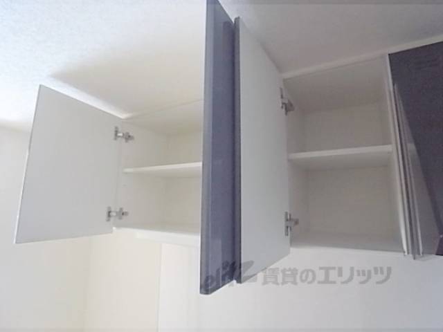 キッチン　収納上