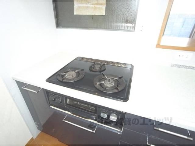 キッチン　ガスコンロ