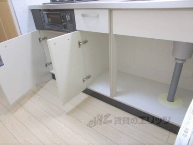 キッチン　キッチン下部収納