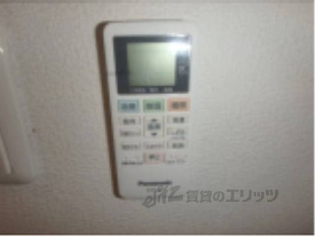 エアコンリモコン