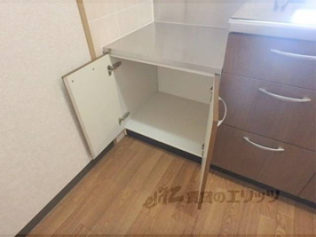 キッチン　下部収納