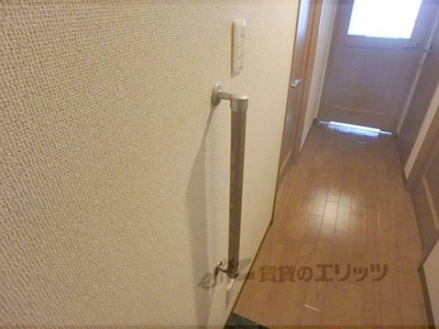 玄関　手すり