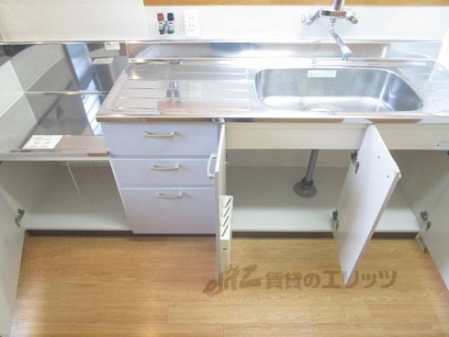 キッチン　下収納