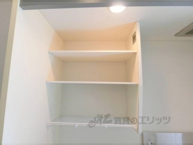 キッチン　上部収納