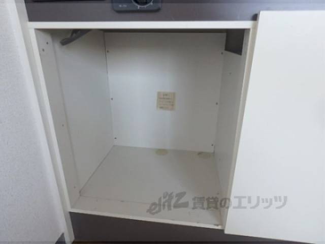 キッチン　下部収納
