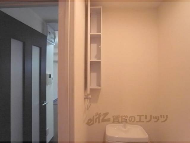 トイレ　収納