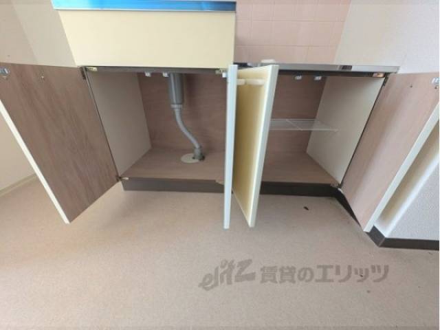 キッチン　キッチン下部収納