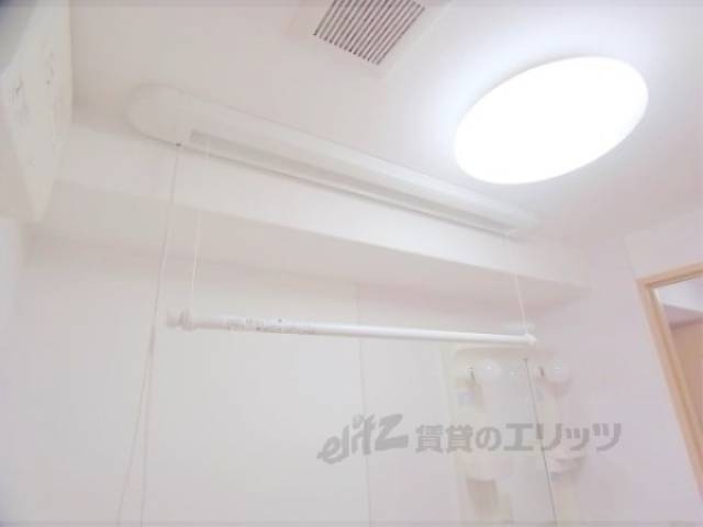 室内洗濯物干し　これで雨の日も問題なし。