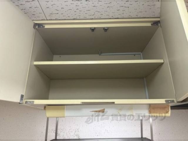 キッチン　上収納