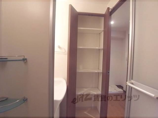 洗面所　壁面収納