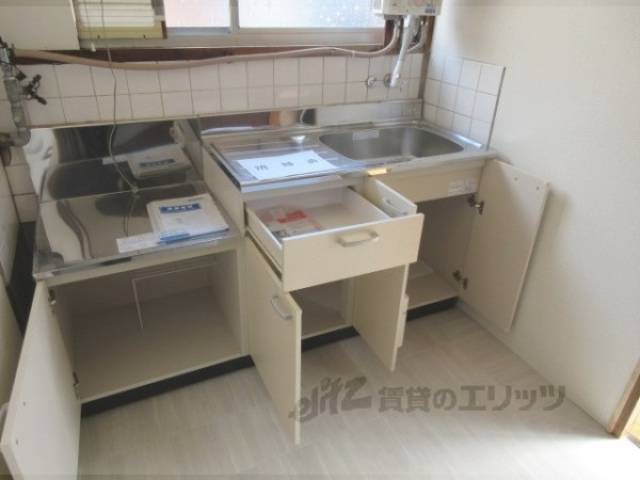 キッチン　キッチン下収納