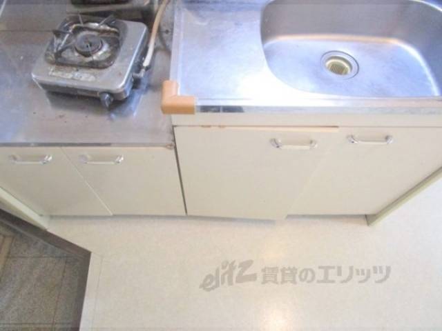 収納　下部収納