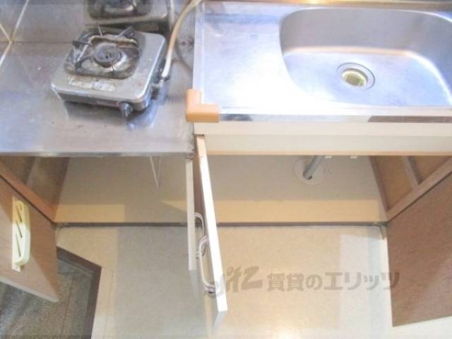 収納　下部収納