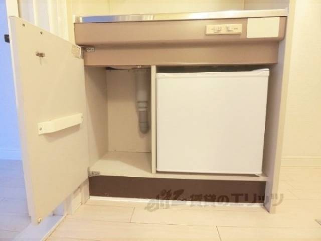冷蔵庫置場　ミニ冷蔵庫