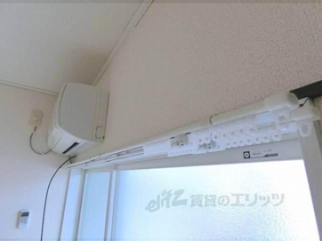 カーテンレール