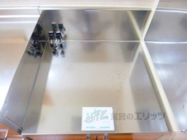 キッチン　コンロ置場