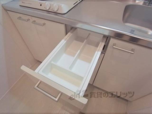 キッチン　キッチン下部収納