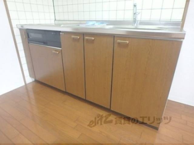 キッチン　下部収納