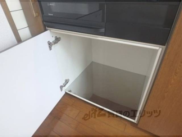 キッチン　下部収納